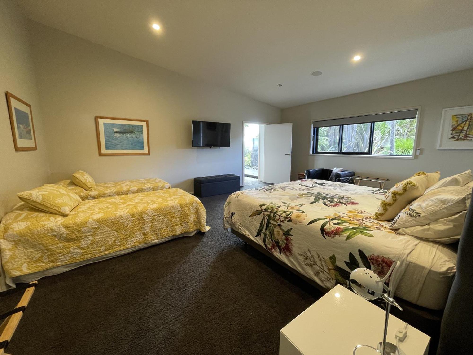 Matapouri & Tutukaka Spectacular Coastal Views- Aroha Luxury Guest Suite Экстерьер фото